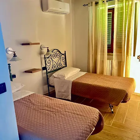 Borgo Di Vaggio B&B 피안디쏘